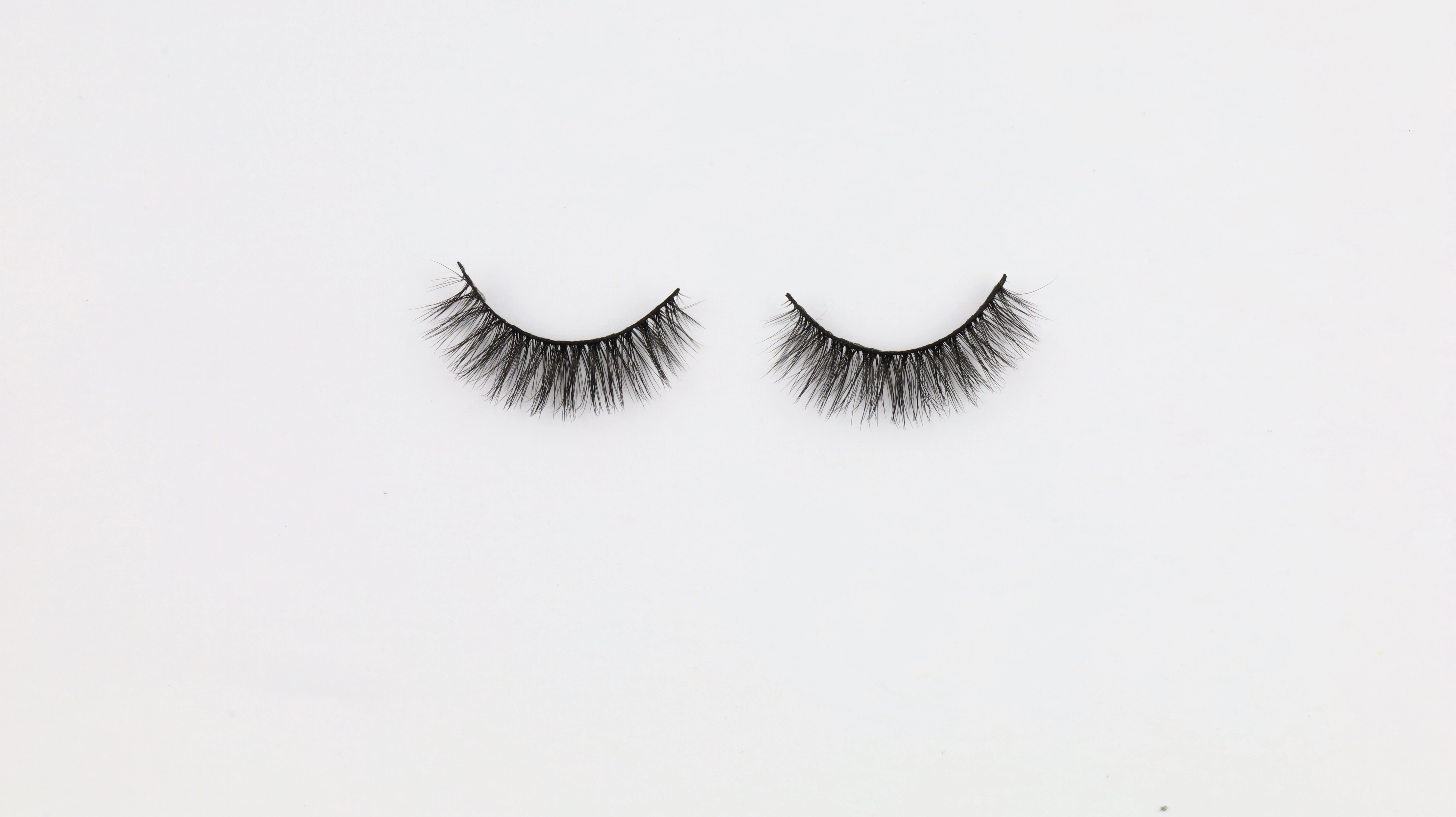 Top-Selling 3D Faux Mink Strip Lashes at Wholesale Prices Leading Eyelash Suppliers in the US and UK g