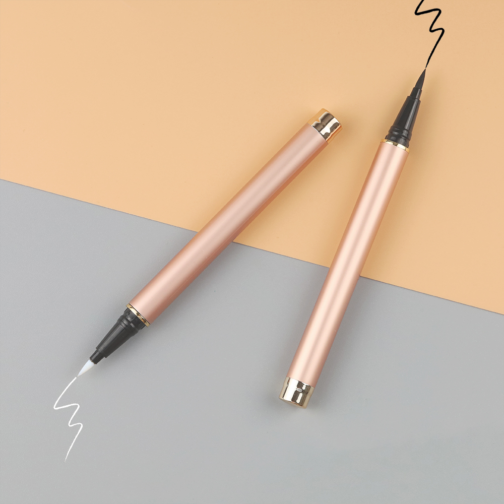 eyeliner.jpg