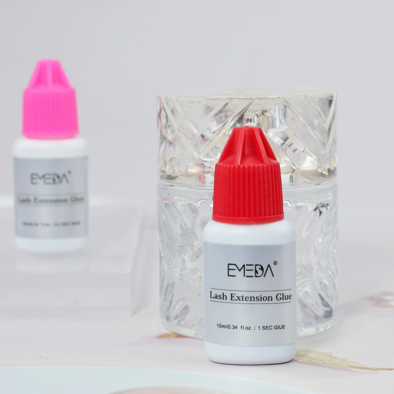 eyelash-extension-glue-10.webp
