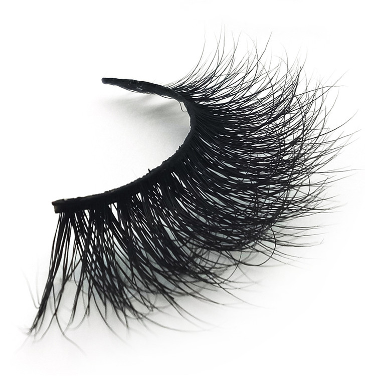 Most Dramatic 3D Mink Eyelashes JE04